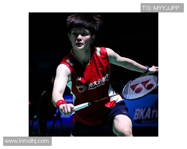 西安羽毛球队与上海羽毛球队速度对决的赛后分析与精彩回顾 西安羽毛球队与上海羽毛球队速度对决的赛后分析与精彩回顾