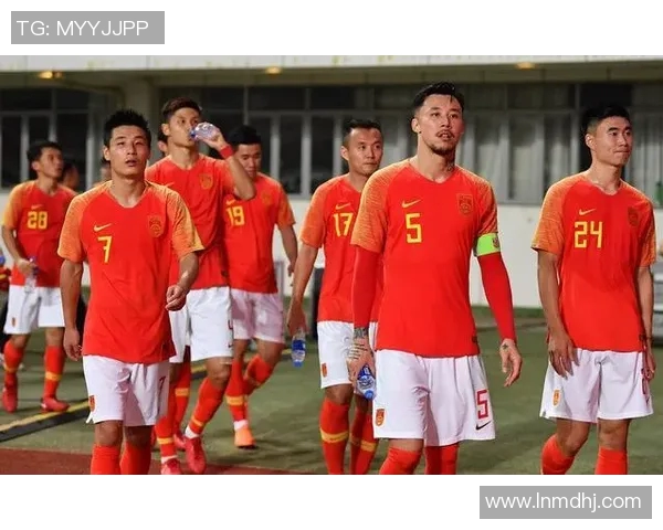 深圳足球队技术对比深度解析与其他城市球队的优势与不足 深圳足球队技术对比深度解析与其他城市球队的优势与不足