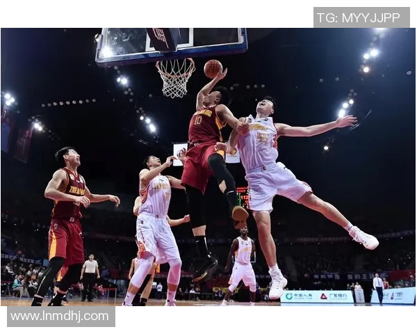 深圳篮球队实力分析与数据解读:揭示球队表现的关键因素与趋势 深圳篮球队实力分析与数据解读:揭示球队表现的关键因素与趋势